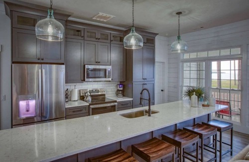 Melrose on the Beach House | Pet-Friendly Sweetgum Cottage with Oceanfront Views