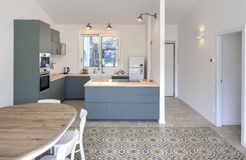 Valle Santa Apartment | Panoramic Apartment for 6 with Family-Friendly Amenities