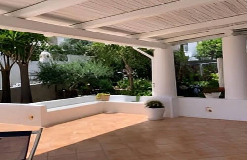Panarea House | Elegant property, a minute's walk from the center of the elegant island of Panarea