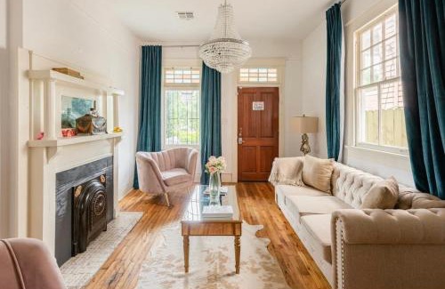 New Orleans House | Stylish Renovated House with Inviting Courtyard Oasis