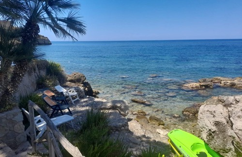 Altavilla Milicia House | Elegant residence on the rocks with exclusive sea views