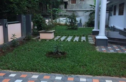 Veliyathunadu House | Beautiful River Front Villa for Families and Nature Lovers