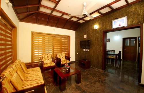 Veliyathunadu House | Beautiful River Front Villa for Families and Nature Lovers