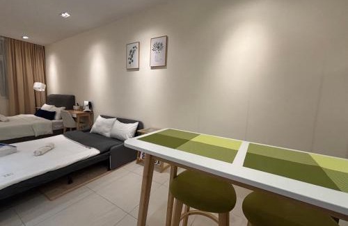 Kuching Apartment | Family-Friendly Riverine Diamond Homestay with Pool Access