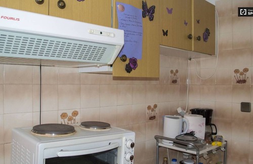 Nea Smirni House | Budget-Friendly Room with Pool and Breakfast Included