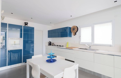 Alcamo Villa | Inviting Villa with Hot Tub and Pet-Friendly Amenities