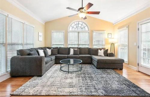 Conyers House | Elegant Southern Stay in Conyers