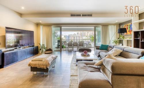 Ta' Xbiex Apartment | Elegant LUX Home with Breathtaking Views by 360 Estates