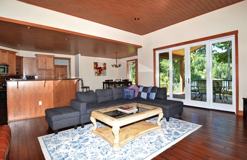 Lilliwaup House | Waterfront Hood Canal Home with Ocean View & Family-Friendly Amenities