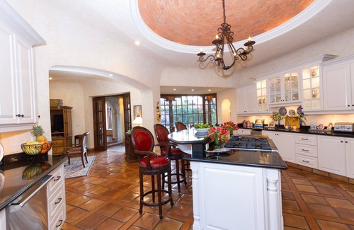 Antigua Guatemala House | Exquisite Estate with Pool in Prime Location, 10/10 Rated