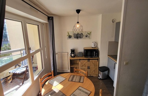 Cergy Apartment | Pet-Friendly Studio in Cergy with Kitchen Amenities