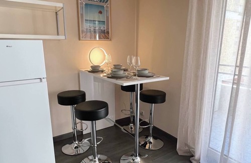 La Californie Apartment | Elegant studio with balcony near the beach