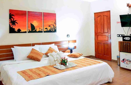 Kelaa House | Elegant suite in the middle of lush natural steps to the beach