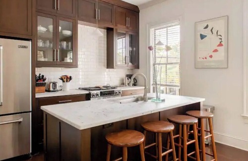 Cannonborough Elliotborough Condo | Bright Home with Private Rooftop Oasis - Guest Rated 10/10