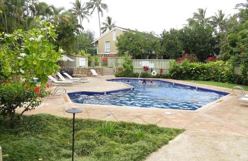 Kahuku Apartment | Beautiful Turtle Bay Condo with Oceanfront Views & Pool