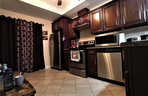 Windsor House | Stylish 3-Bedroom Retreat with Family-Friendly Amenities