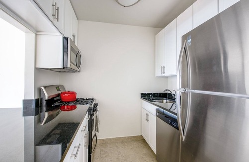 Manhattan Valley Apartment | Modern UWS 1BR with Gym, Doorman & Central Park Access