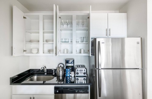 Manhattan Valley Apartment | Modern UWS 1BR with Gym, Doorman & Central Park Access