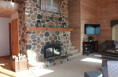 Crandon House | Beautiful Lake Lucerne Vacation Home with Ocean Views