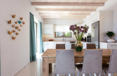 Zerviana Villa | Enchanting Villa for 7 with Pool Near Phalasarna Beach