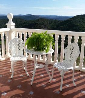 Algar Villa | Pet-Friendly Villa with Private Pool & Garden at Algar