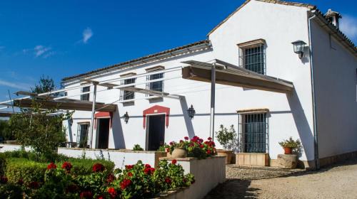 Montilla Villa | Elegant Villa with Private Pool & Wifi at Montilla