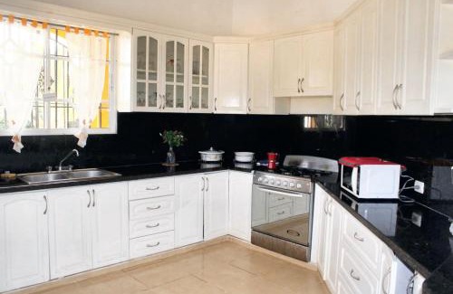 Nagua Villa | Spacious Villa with Private Pool & Jacuzzi near Nagua Beach
