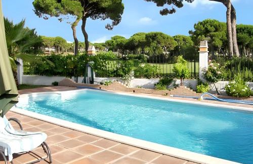 Nuevo Portil Villa | Cozy 3-Bedroom Villa Near Beach with Pool & Garden Access