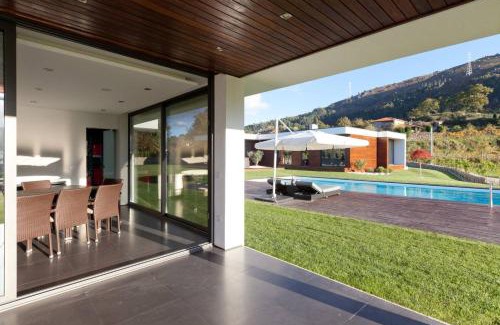Vieira do Minho Villa | Charming 4-Bedroom Villa with Private Pool in Vieira do Minho