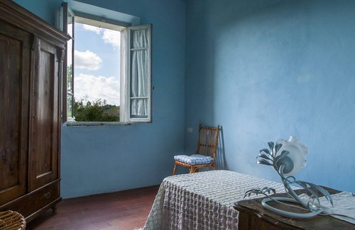 Castiglione del Lago Apartment | Tranquil Villa on Lake Trasimeno with Spa and Views