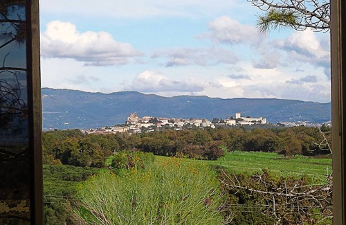 Castiglione del Lago Apartment | Tranquil Villa on Lake Trasimeno with Spa and Views