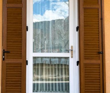 Villa Agnedo Apartment | Elegant 1 BR Retreat in Bellavista, Valsugana - Pet Friendly