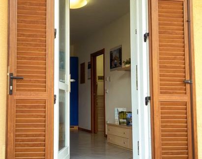 Villa Agnedo Apartment | Elegant 1 BR Retreat in Bellavista, Valsugana - Pet Friendly