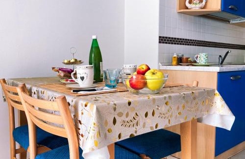 Villa Agnedo Apartment | Elegant 1 BR Retreat in Bellavista, Valsugana - Pet Friendly
