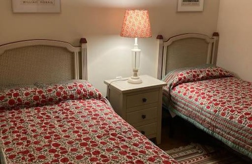 Escarrilla Apartment | Scenic Apartment in Escarrilla with Valley Views & Family-Friendly Amenities