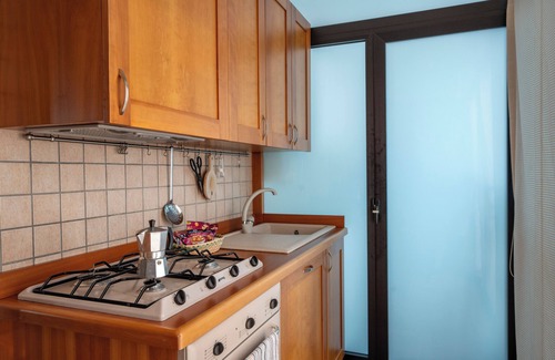 Municipio 3 Apartment | Elegant Apartment with Beach Access in Bari, Ideal for Families