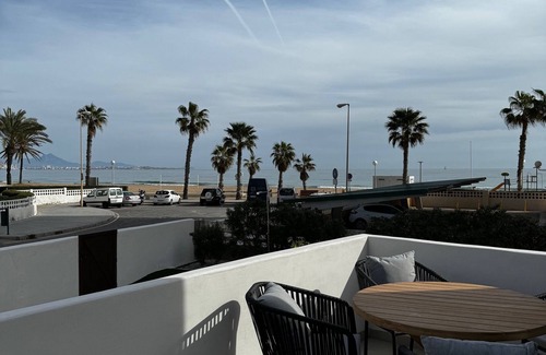 Urbanova Apartment | Elegant Ocean View Getaway with Spa and Breakfast