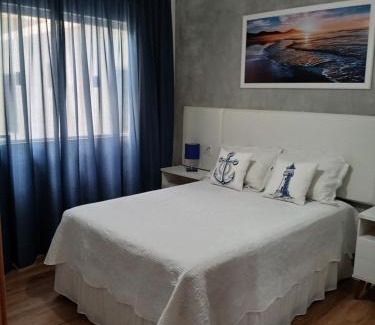 Sao Carlos House | Elegant Duplex Oceanico da Elena with Hot Tub & Breakfast