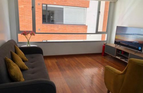 La Carolina Apartment | Elegant Suite Near Hotel Dann Carlton - Rated 9.7/10