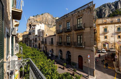 Cefalu Apartment | Eleganza in Centro a Cefalù by Wonderful Italy