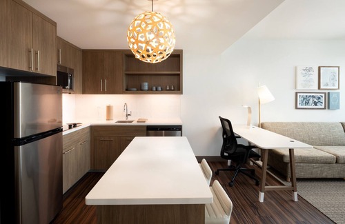 North Burnet Hotel | Eco-Friendly Element Austin: Guest Rated 9.2 with Pool & Spa