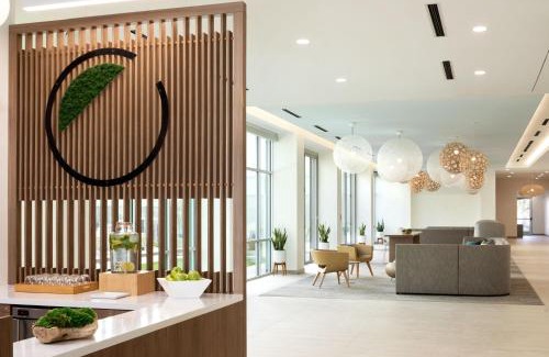 North Burnet Hotel | Pet-Friendly Element Austin at The Domain with Pool & Kitchen