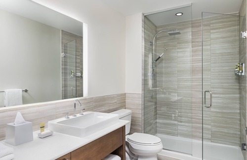 Calgary Hotel | Inviting Element by Westin Calgary Airport: Pool & Spa Access