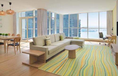 Diplomatic Area Hotel | Experience Element by Westin City Center Doha's Oceanfront Luxury