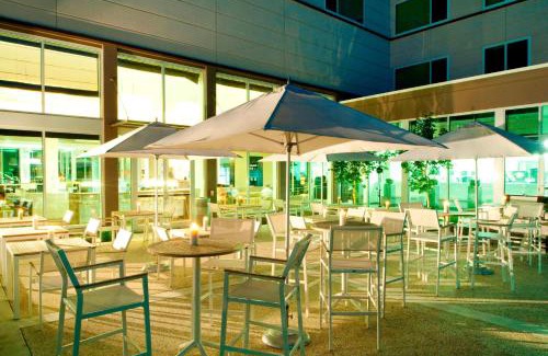 Las Colinas Hotel | Welcoming Element Dallas Fort Worth Airport North - Pet Friendly Stay