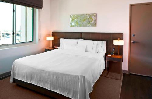 Las Colinas Hotel | Welcoming Element Dallas Fort Worth Airport North - Pet Friendly Stay
