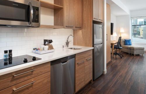 Warehouse District Hotel | Modern Element Minneapolis: Pet-Friendly Stay in Downtown