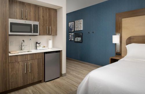 Southcenter Hotel | Experience Element Seattle Sea-Tac Airport with Ocean Views