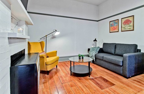 Goulburn House | Stylish Elements of Goulburn: Ideal 1-Bedroom Retreat