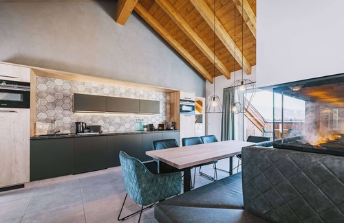 Schuttdorf Hotel | Discover Elements Resort Zell am See - A 4-Star Retreat